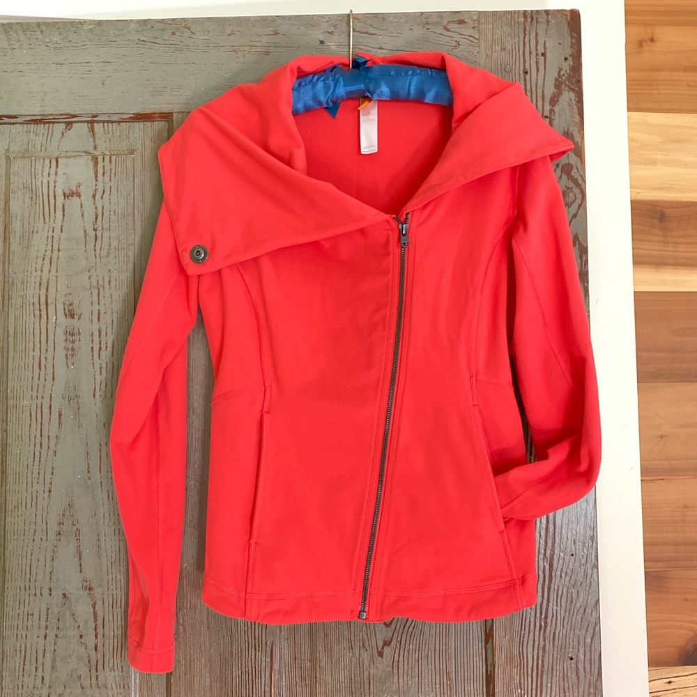 EX condition Lucy zip jacket